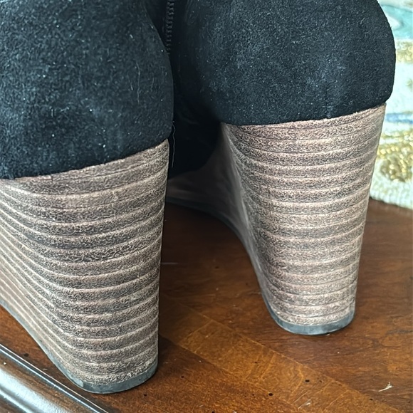 Lucky Brand Genuine Suede Black Lace Up Wedge Ankle Boots Booties w/ Side Zipper - Picture 13 of 15